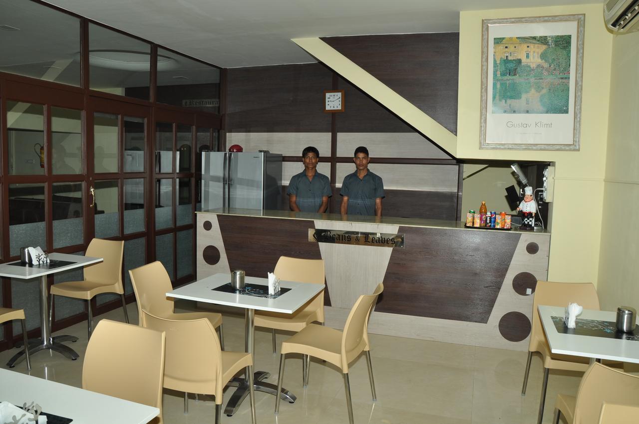 The Naagaa Residency 甘吉布勒姆 外观 照片