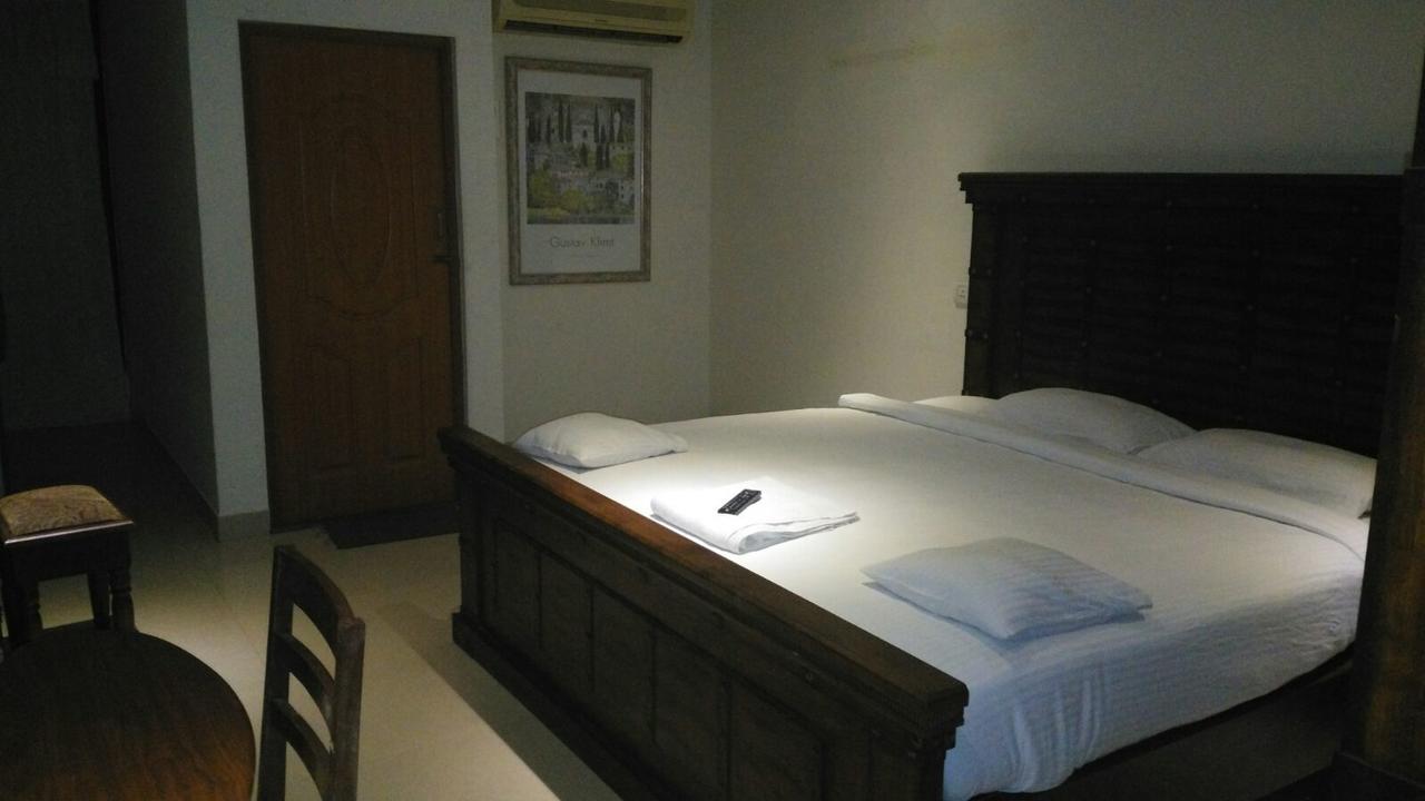 The Naagaa Residency 甘吉布勒姆 外观 照片